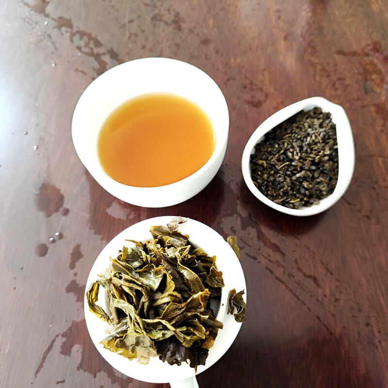 Tea soup of gunpowder green tea